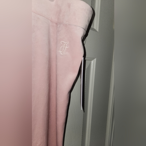 NWT !! JUICY COUTURE PINK VELOUR VELVET TRACK LOUNGE PANTS!! - Picture 2 of 5